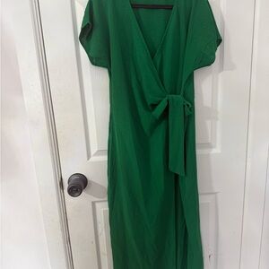 Chic Forest Green Midi Dress